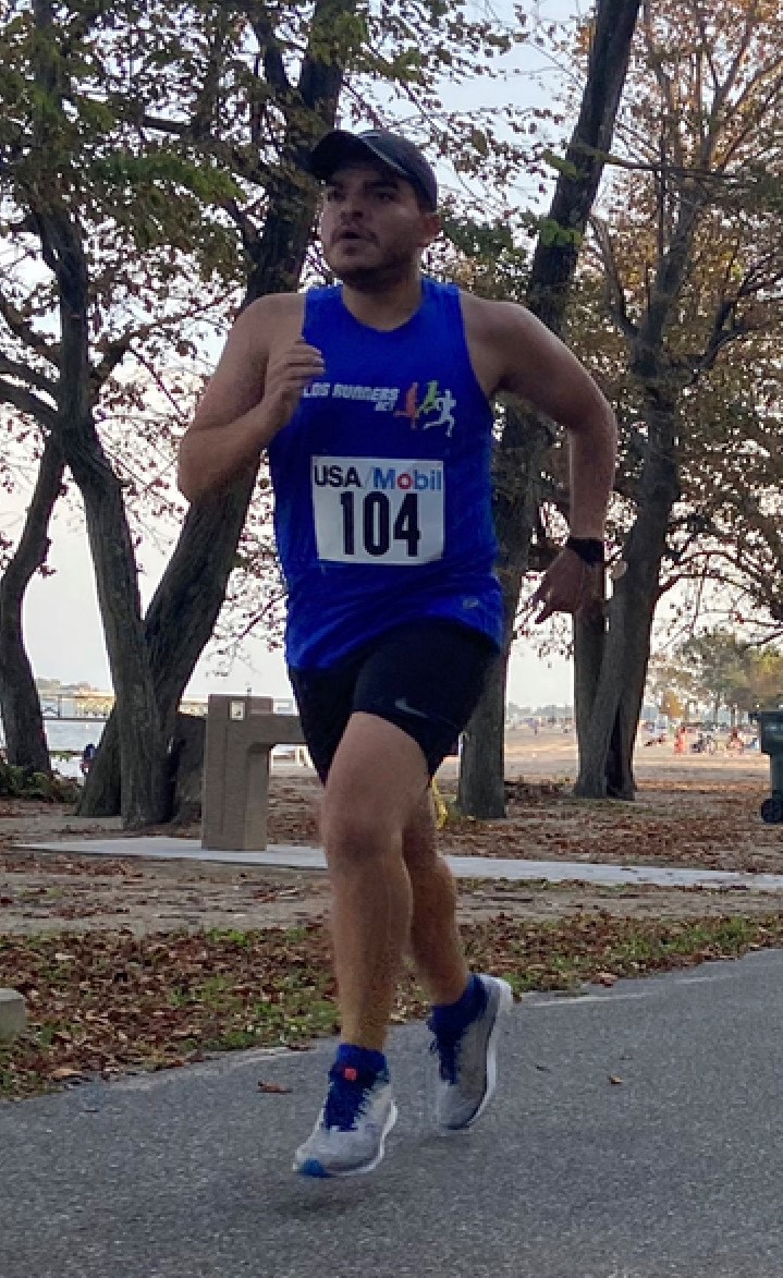 Luis Lemus practicing his run